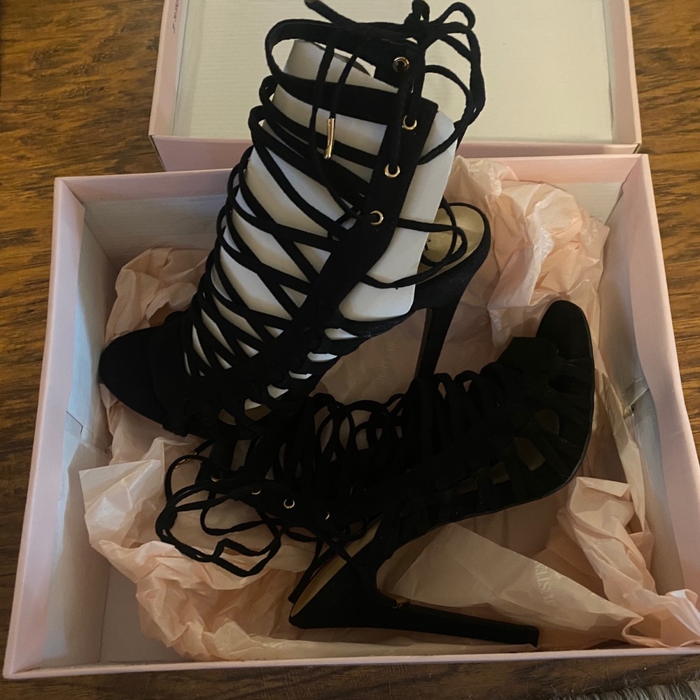 Shoes - Picture 3 of 5
